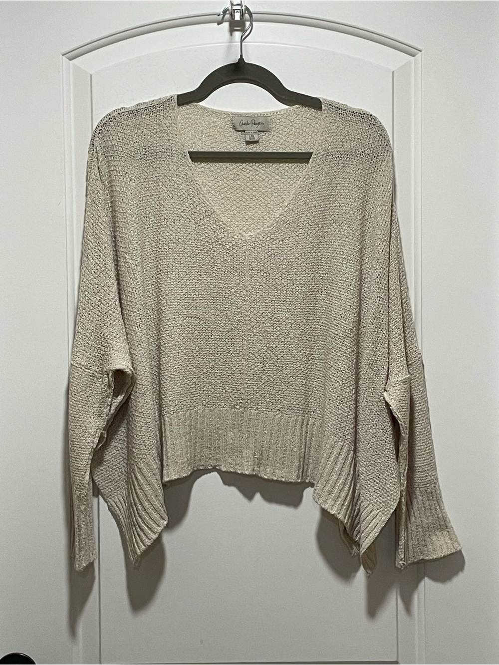 Charlie Paige Paula Vee Boutique Pop Over Cream Relaxed Ribbon Knit Sweater L/XL - Picture 3 of 11